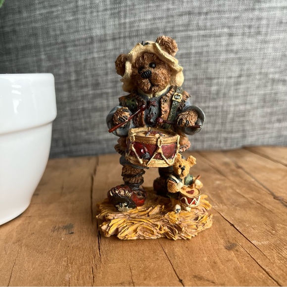 Vintage 1998 Boyd’s Bears Matthew as the Drummer style #2415 - Picture 1 of 6